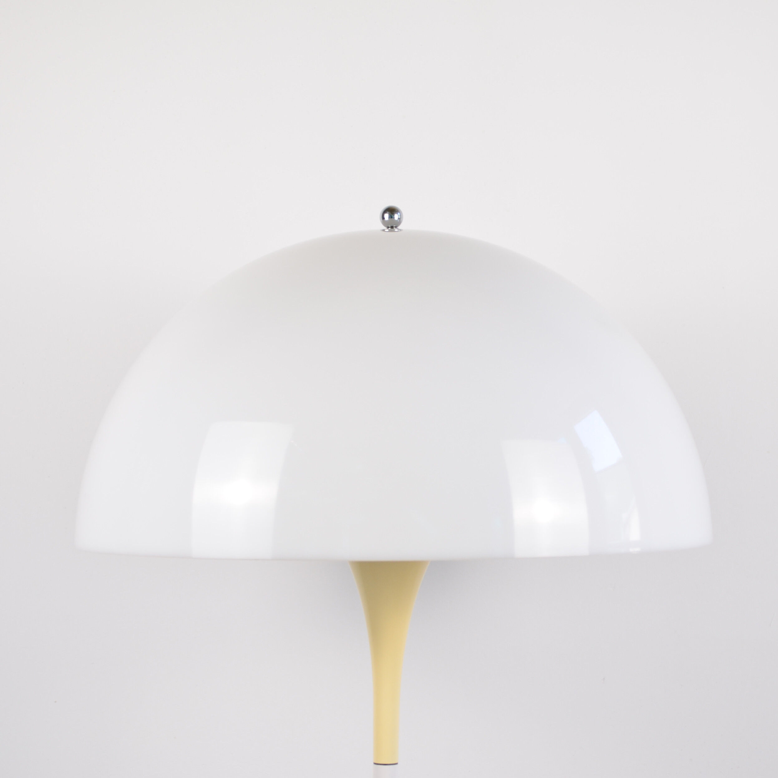 Panthella floor lamp by Verner Panton for Louis Poulsen 1970