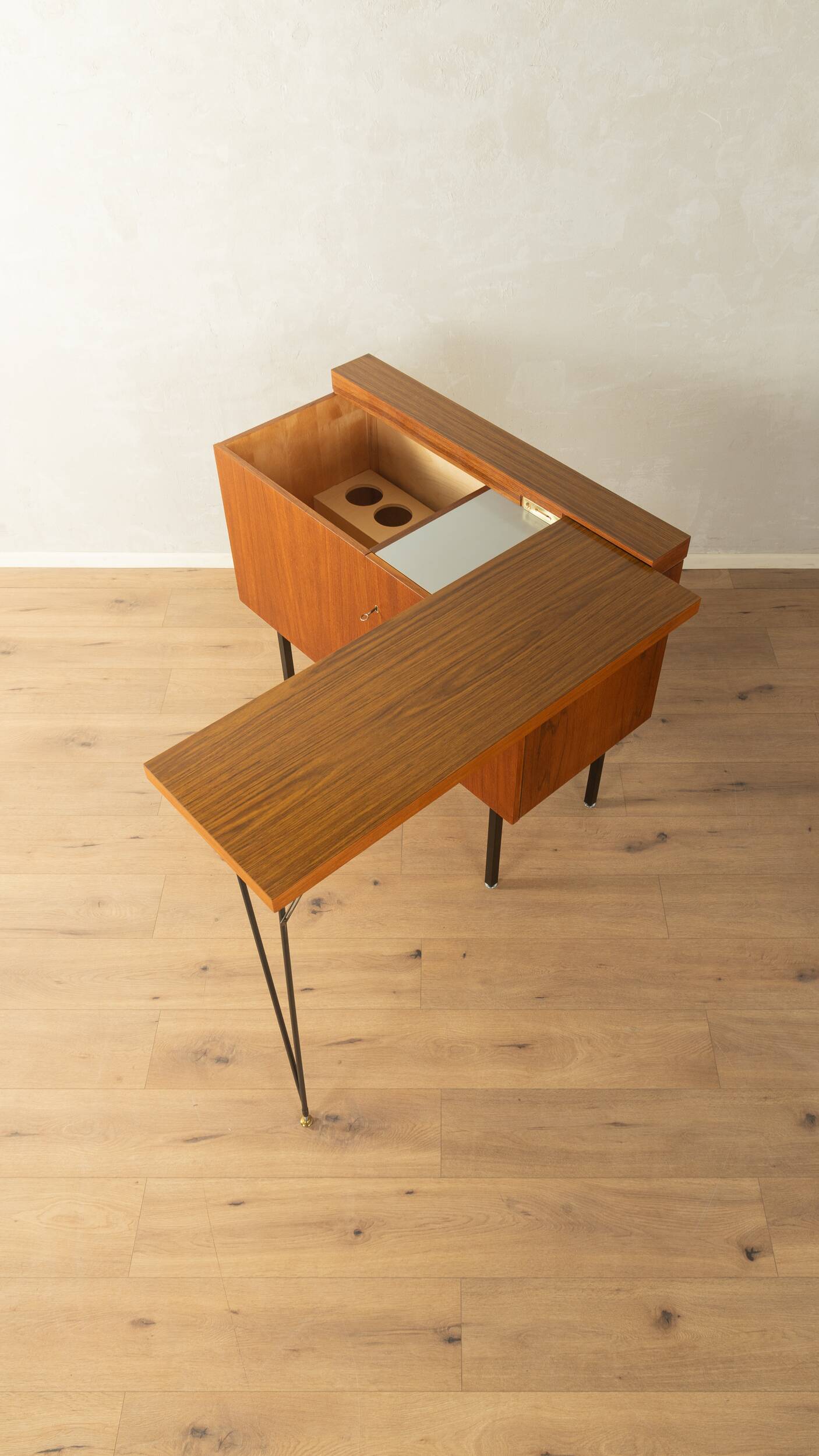 Exclusive home bar from the 1960s