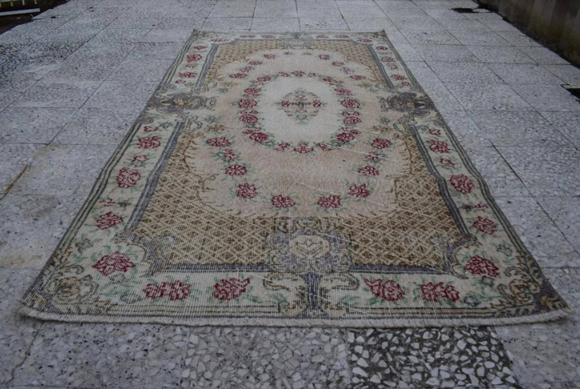 Vintage Turkish Oushak rug 114x212 cm