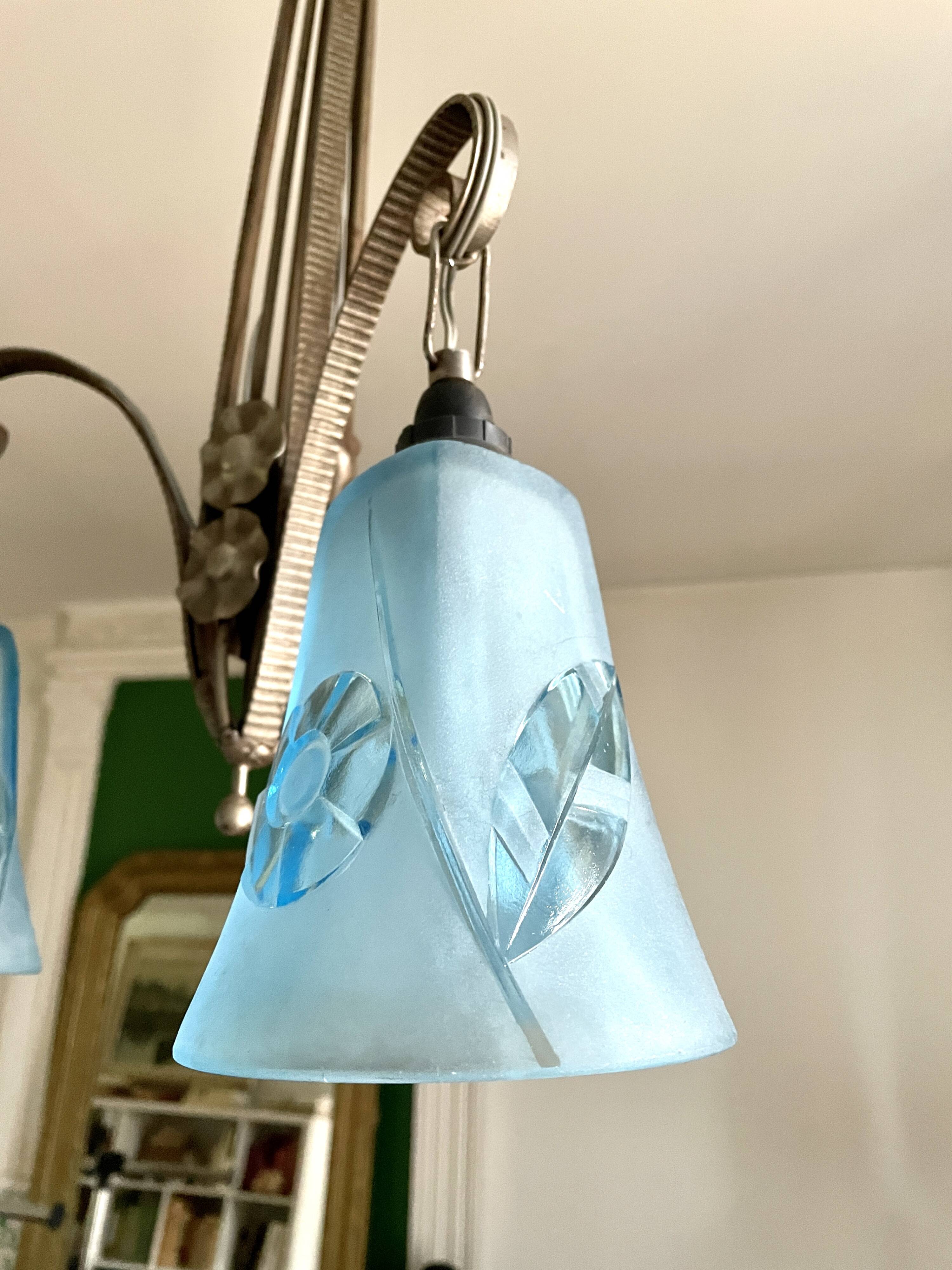 Lustre de style Art déco en verre bleu