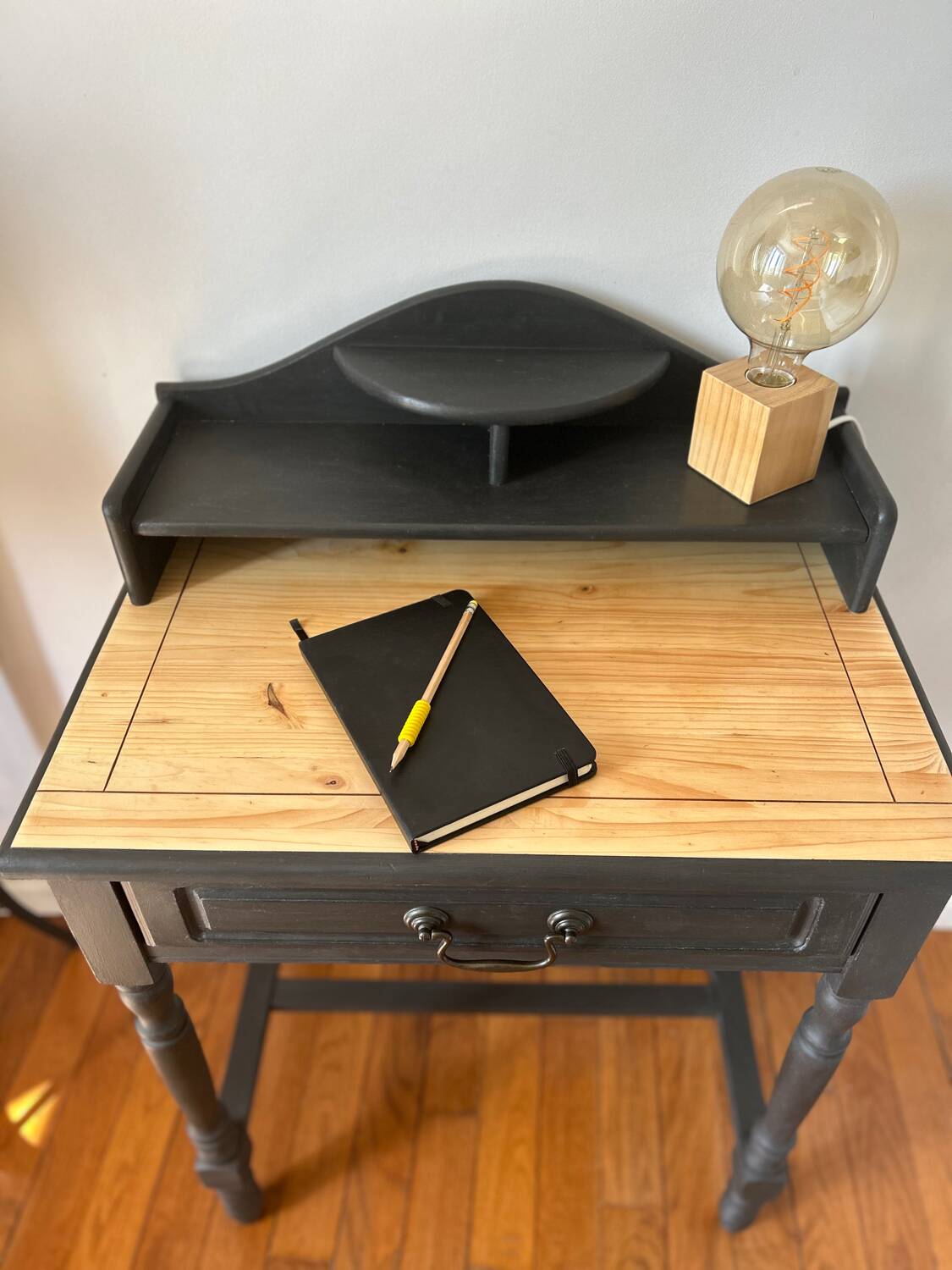 Desk or dressing table
