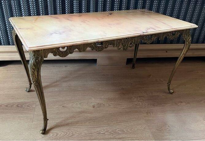Vintage coffee table in Louis XV style with bronze/gilded brass and onyx/marble top.