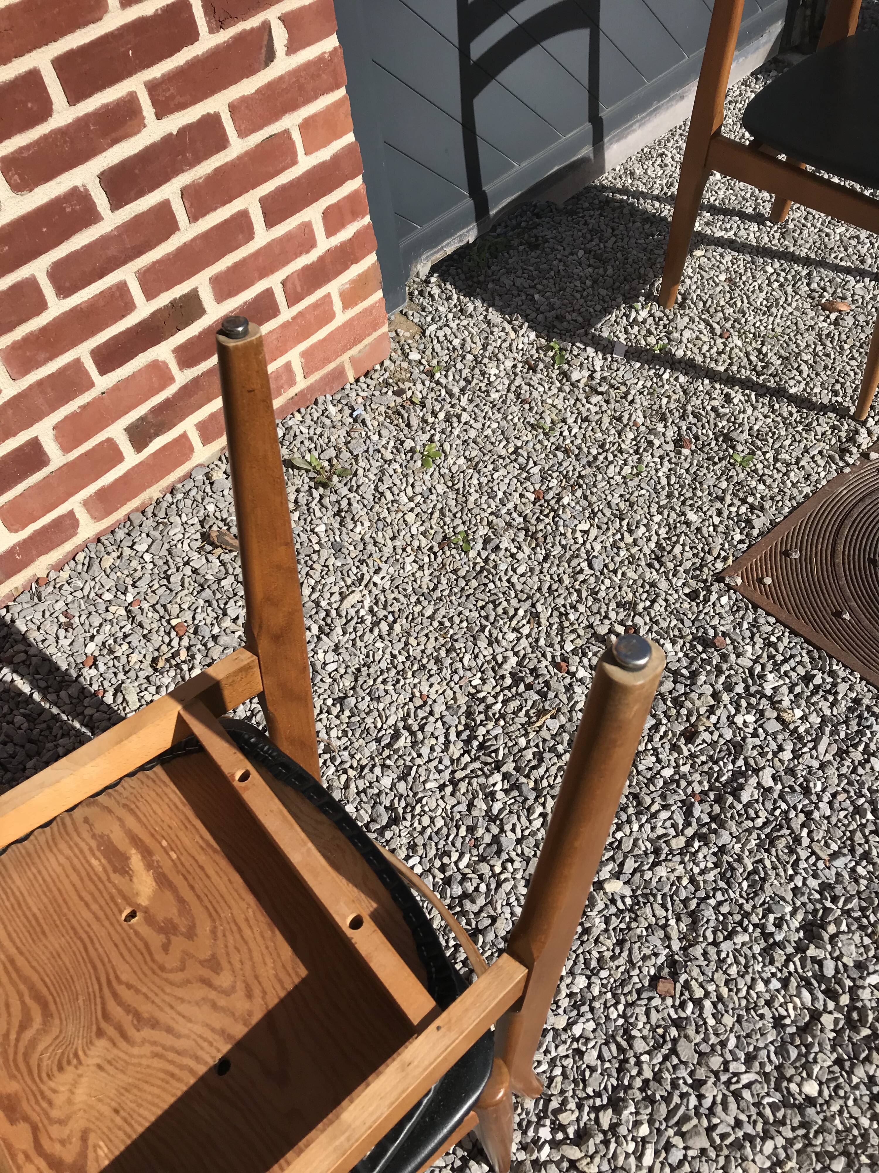 Set de 6 chaises scandinaves teck et Skaï