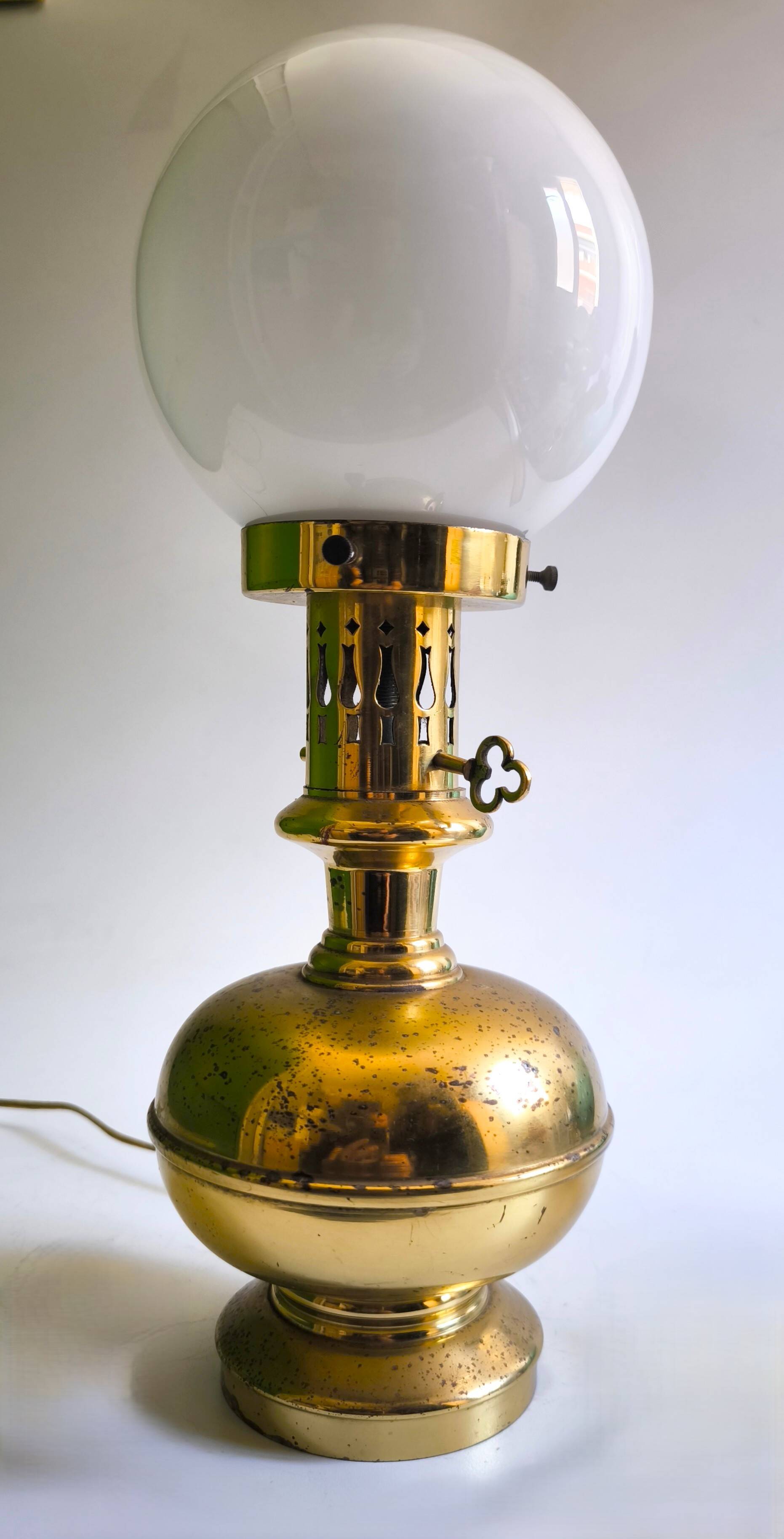 Lampe Mid Century style Néoclassique