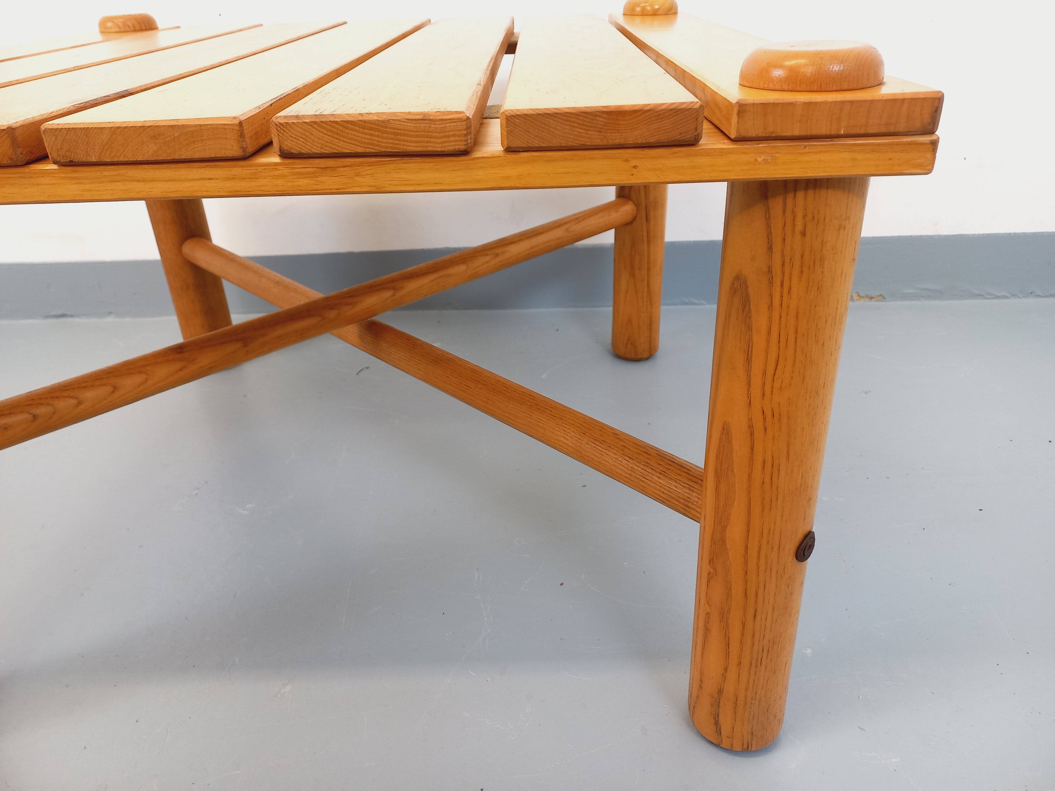 Vintage square coffee table in solid pine from the 70s and 80s.