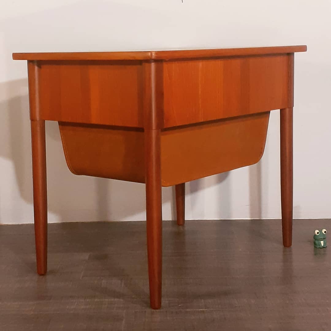 Pair of bedside tables "pelicans" in teak, norwegian 1960s