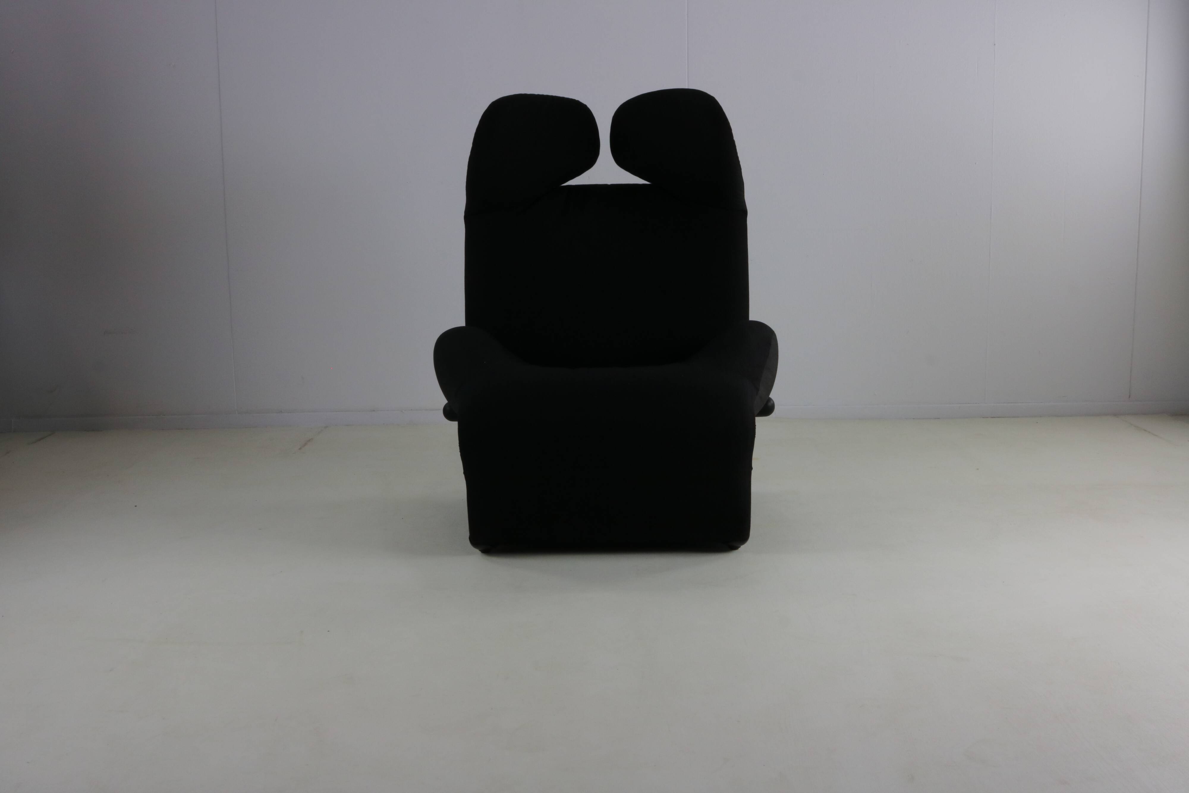 Eighties design easy chair / chaise-longue by Toshiyuki Kita for Cassina