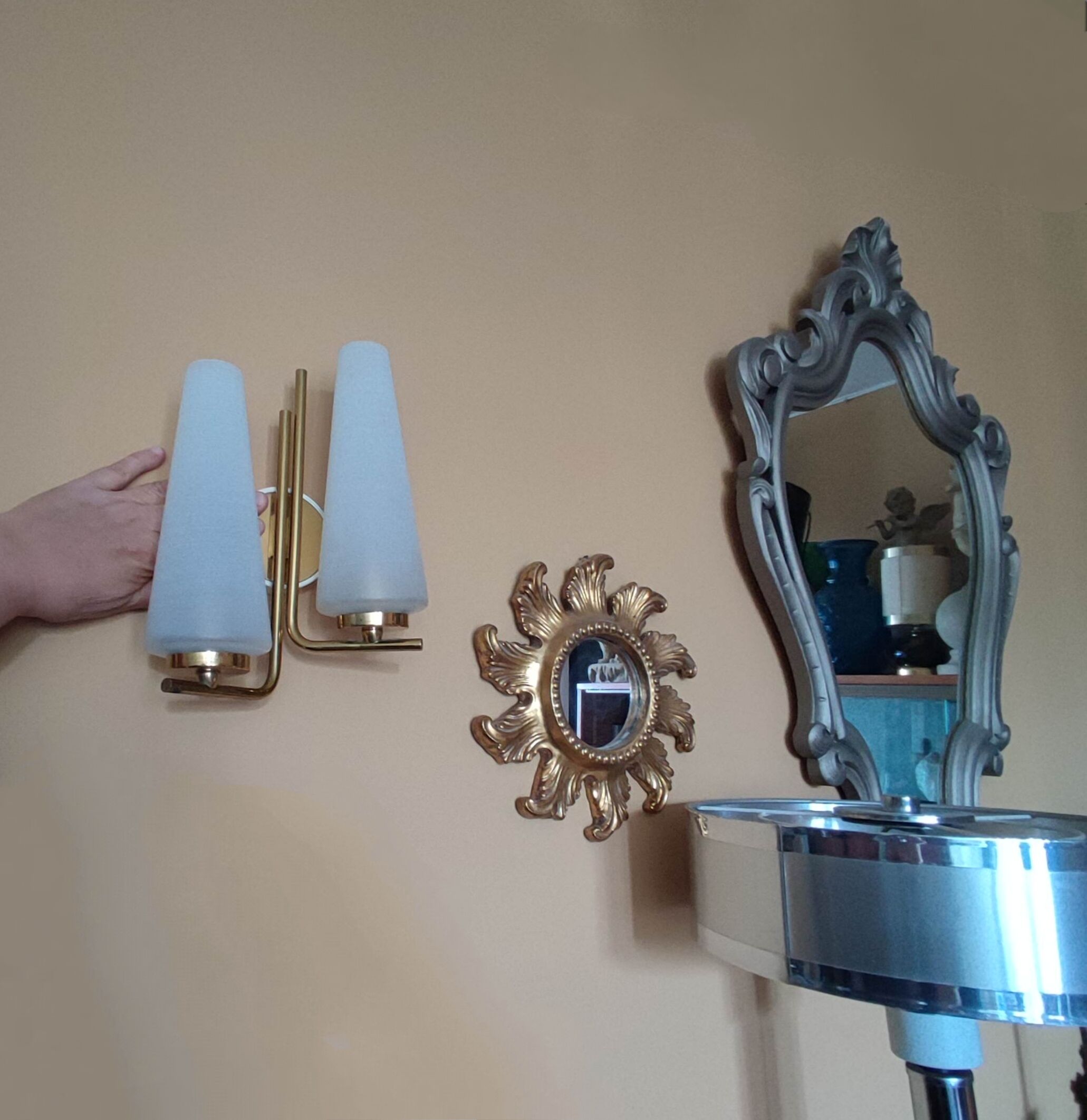 Pair of wall sconces