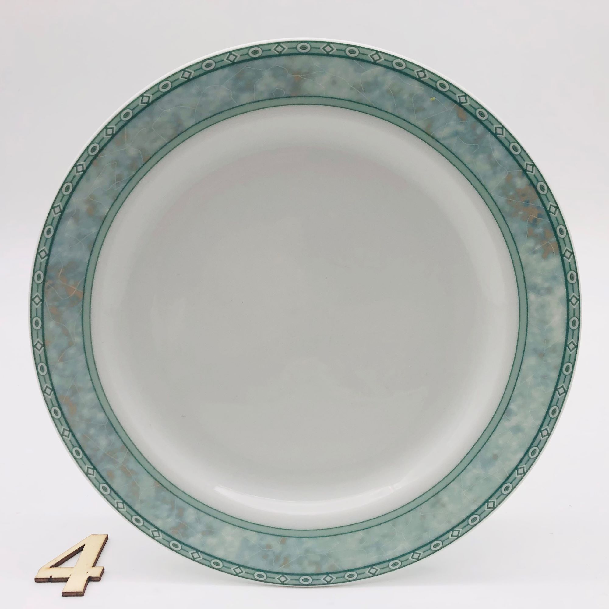 6 dessert plates and serving dish, graf von henneberg