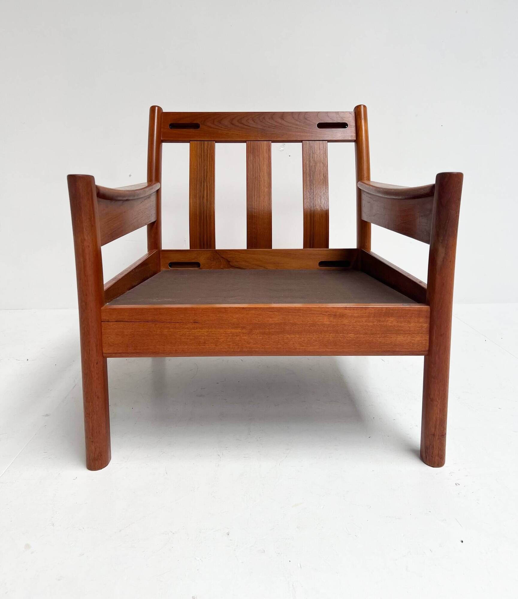 Set of men's and women's armchairs by Dyrlund (2 chairs), 1960s