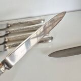Lot de 6 couteaux de table Christofle ,  lame inox et manche en argent