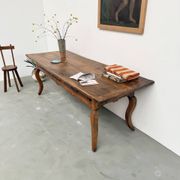 Table, drapière en noyer, XIXème s.
