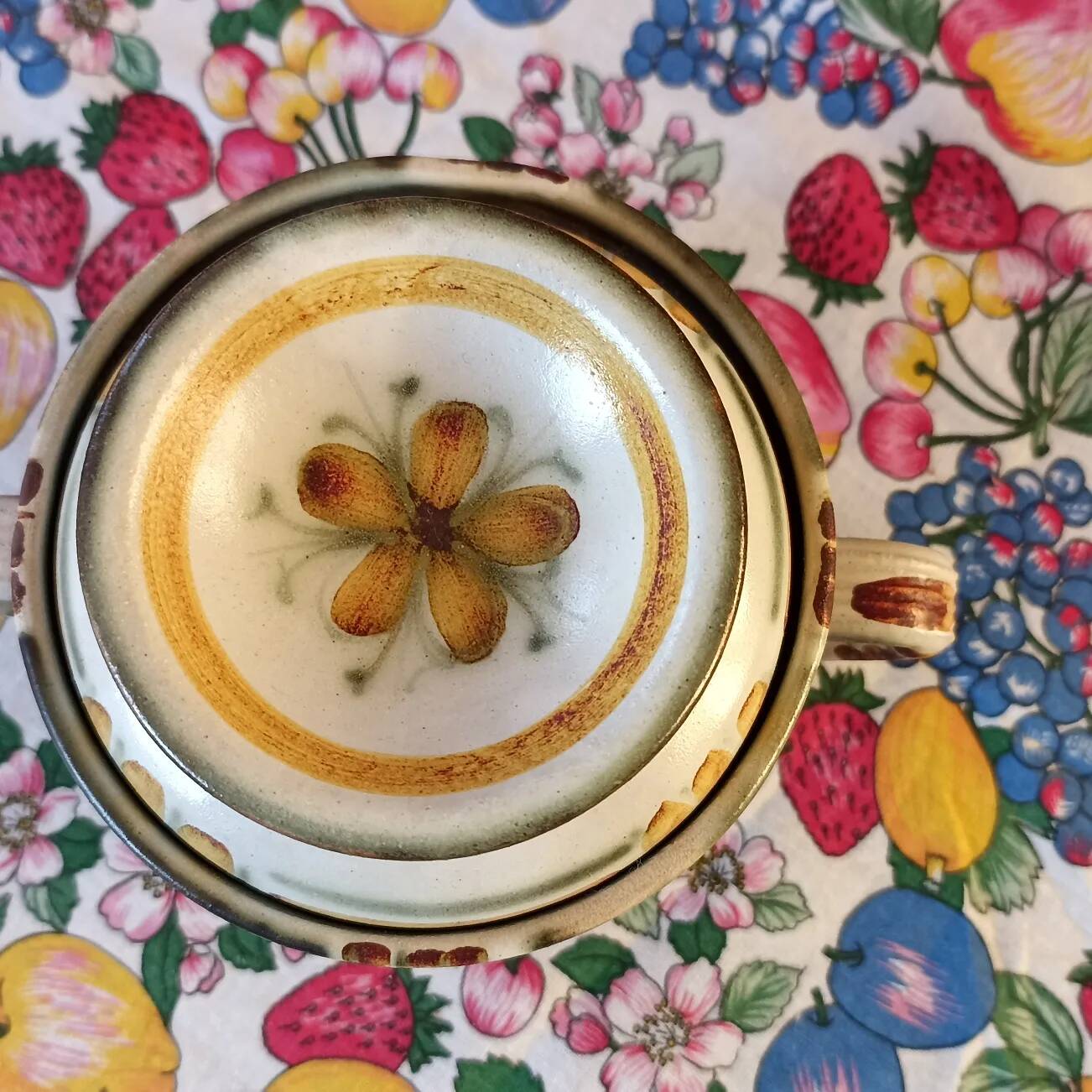 Keraluc butter dish with Renaissance decor - Quimper
