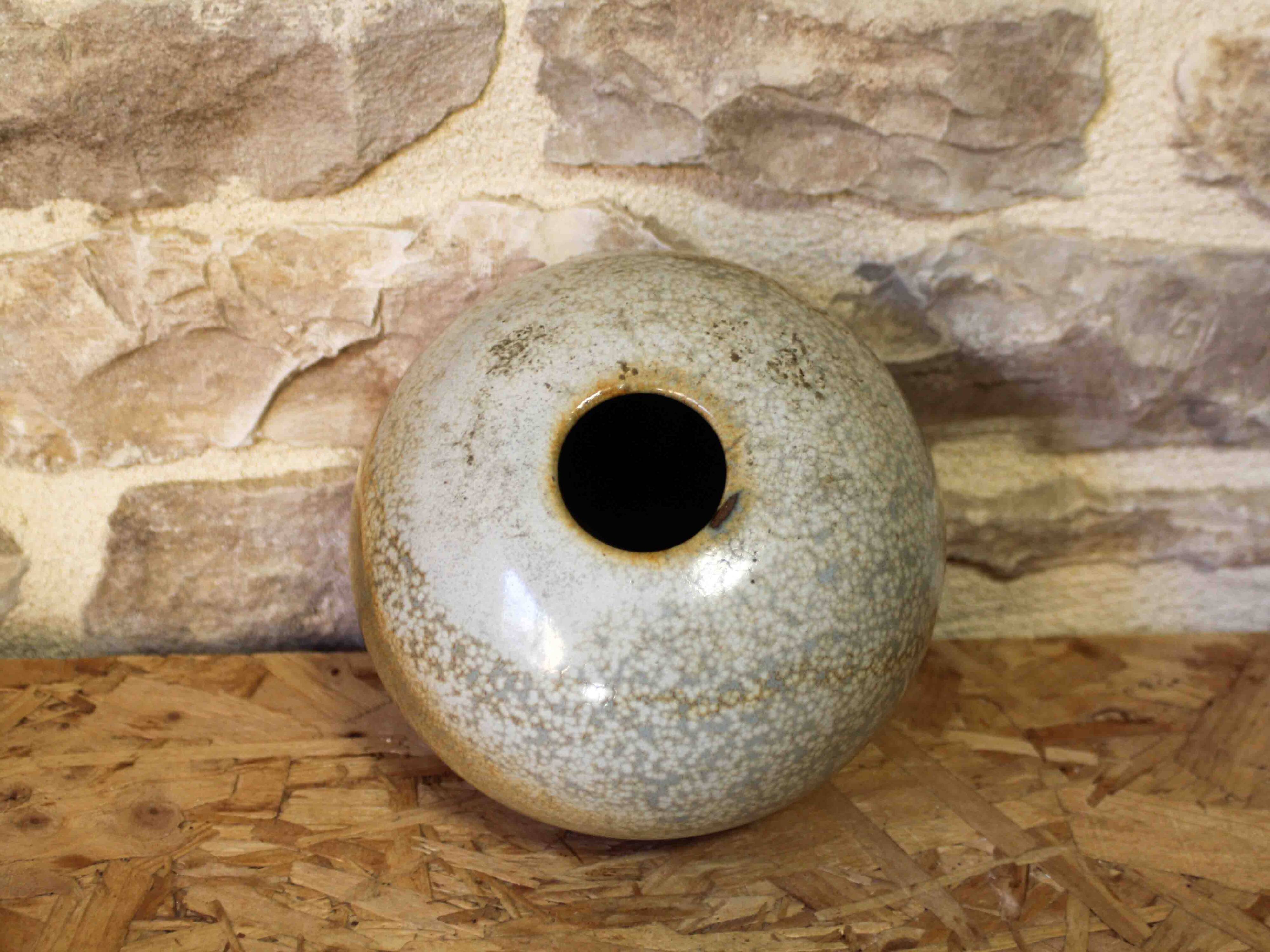 Glazed stoneware vase by Daniel de Montmollin