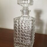 Diamond-tipped whisky carafe