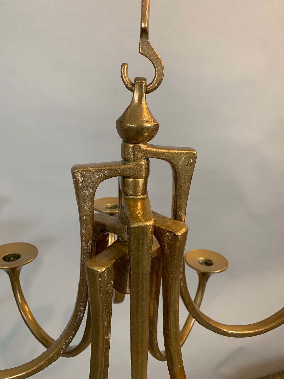 Lustre conçu par Michael Harjes et produit par Harjes Metalkunst en Allemagne