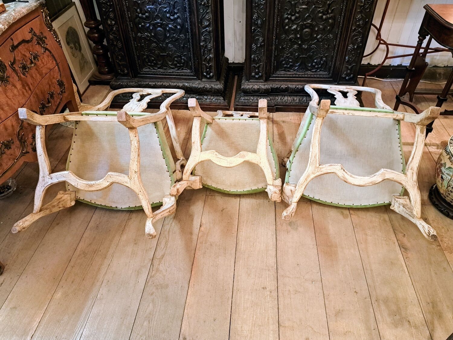Set of 2 armchairs and 1 baroque style chair