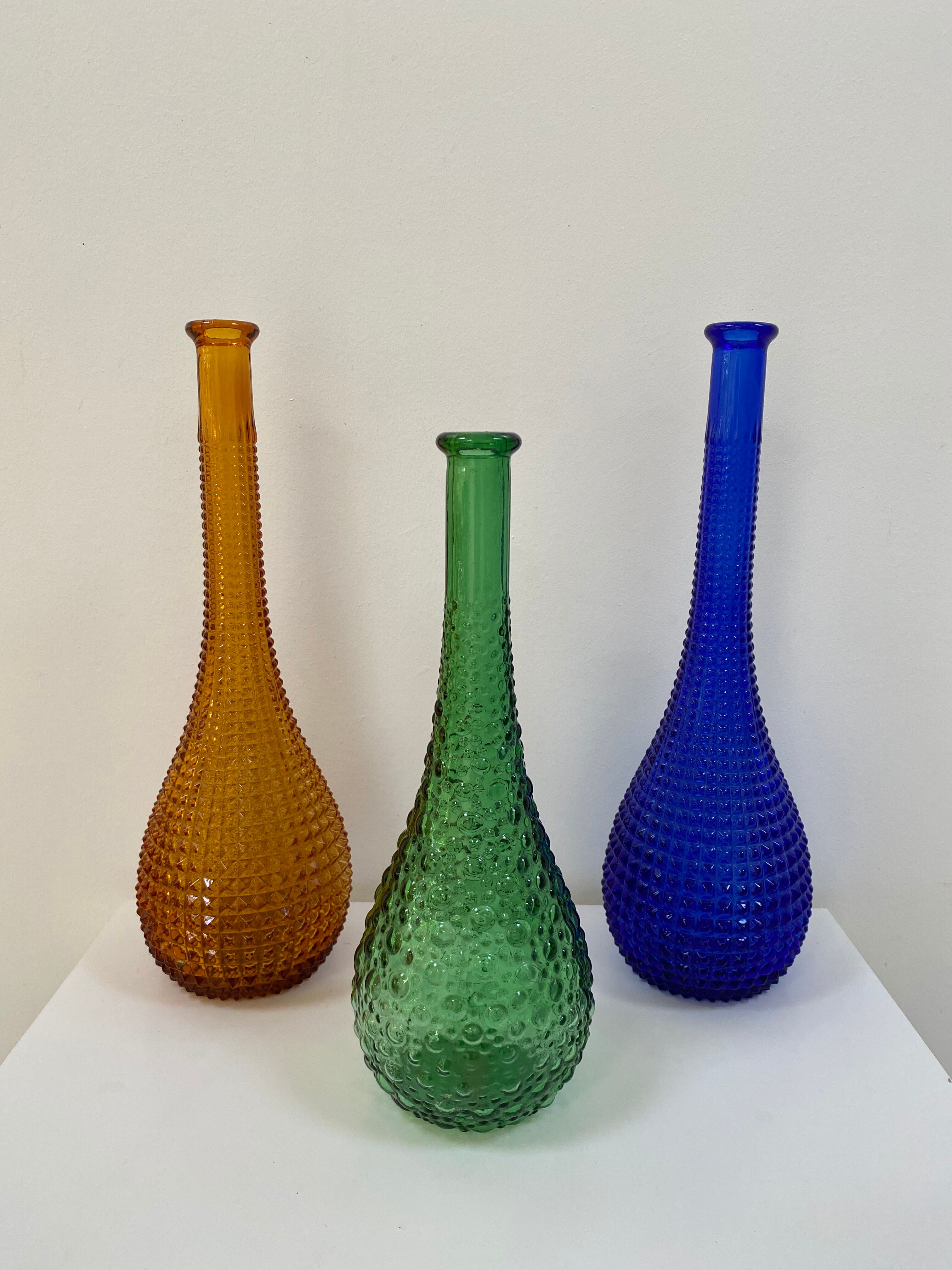 Empoli carafe with bubbled glass