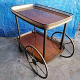 Serving table on wheels