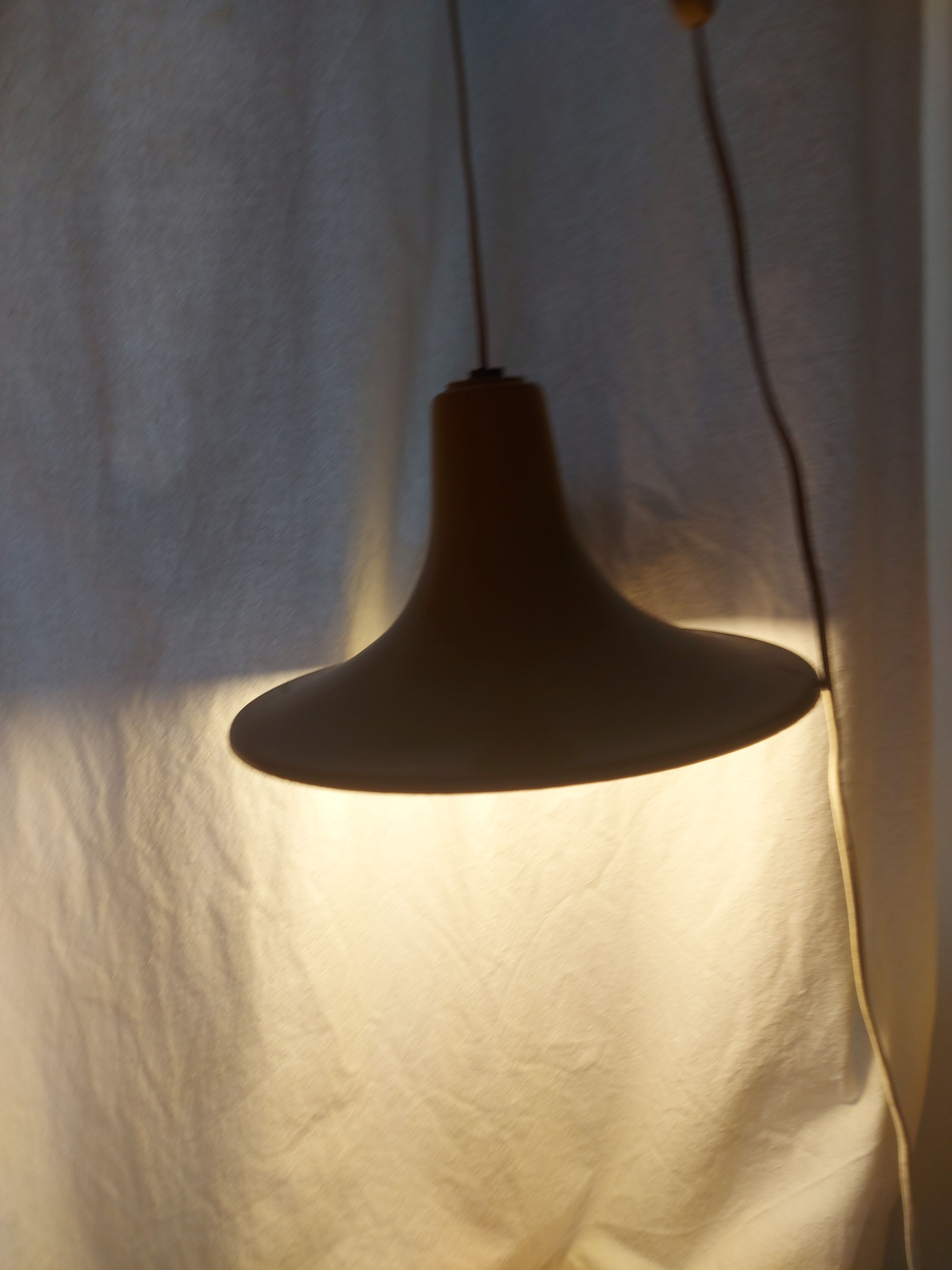 Suspension type indus in yellow metal