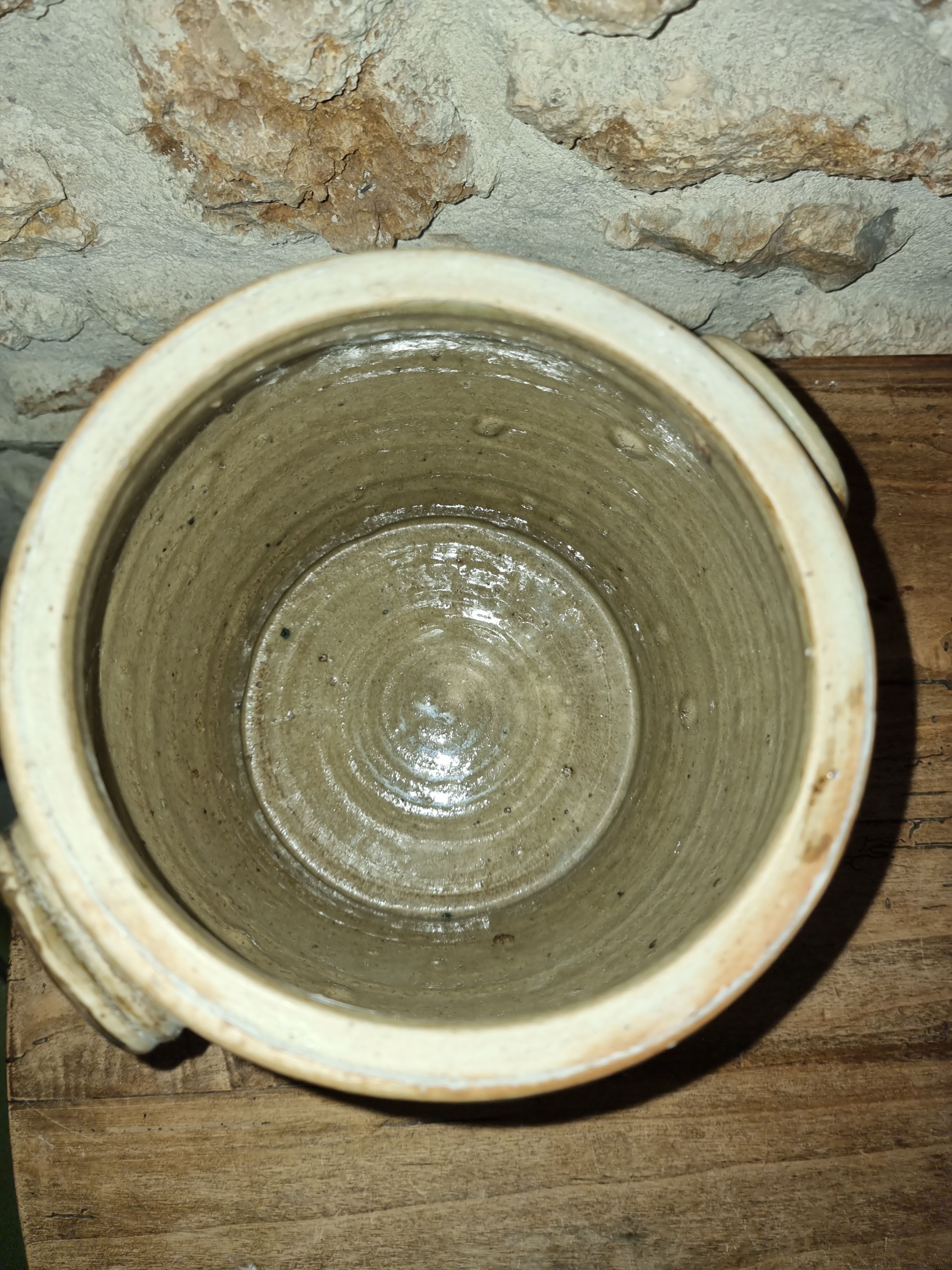 Pot en grès vernissé