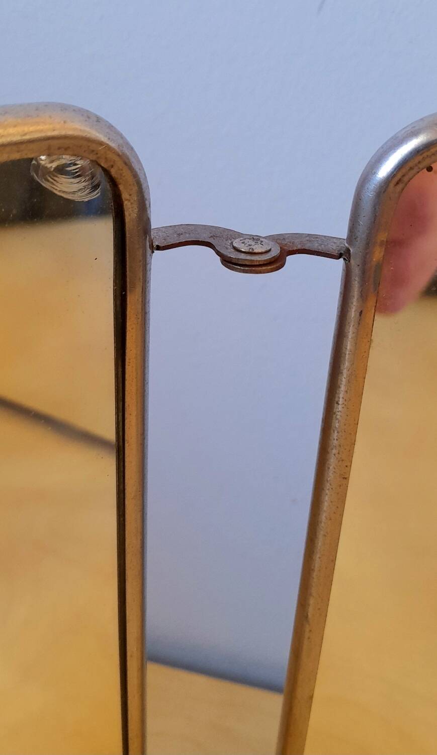 Triptych barber mirror