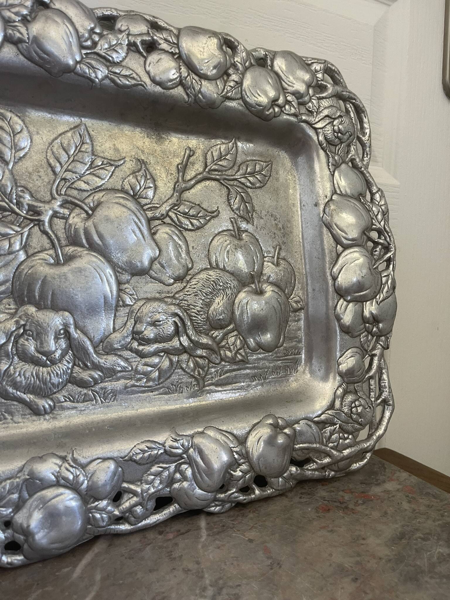 Vintage Arthur Court Designer Apple Bunnies Metal 1993 4