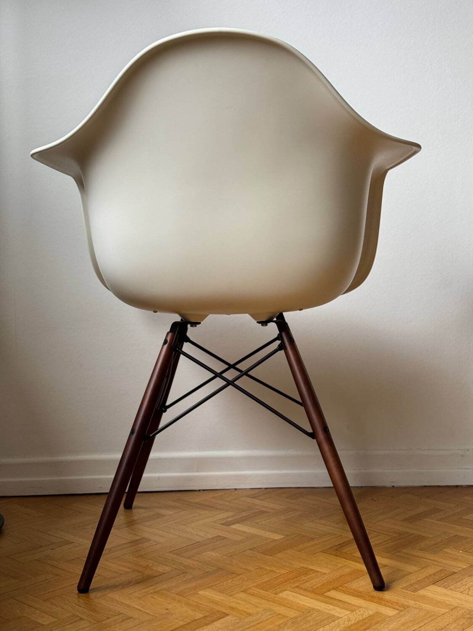 DAW Charles and Ray Eames armchair by Vitra