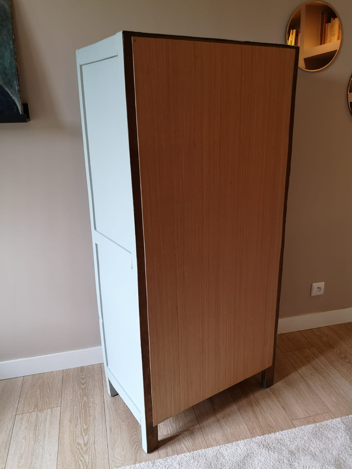 Small Parisian wardrobe redesigned