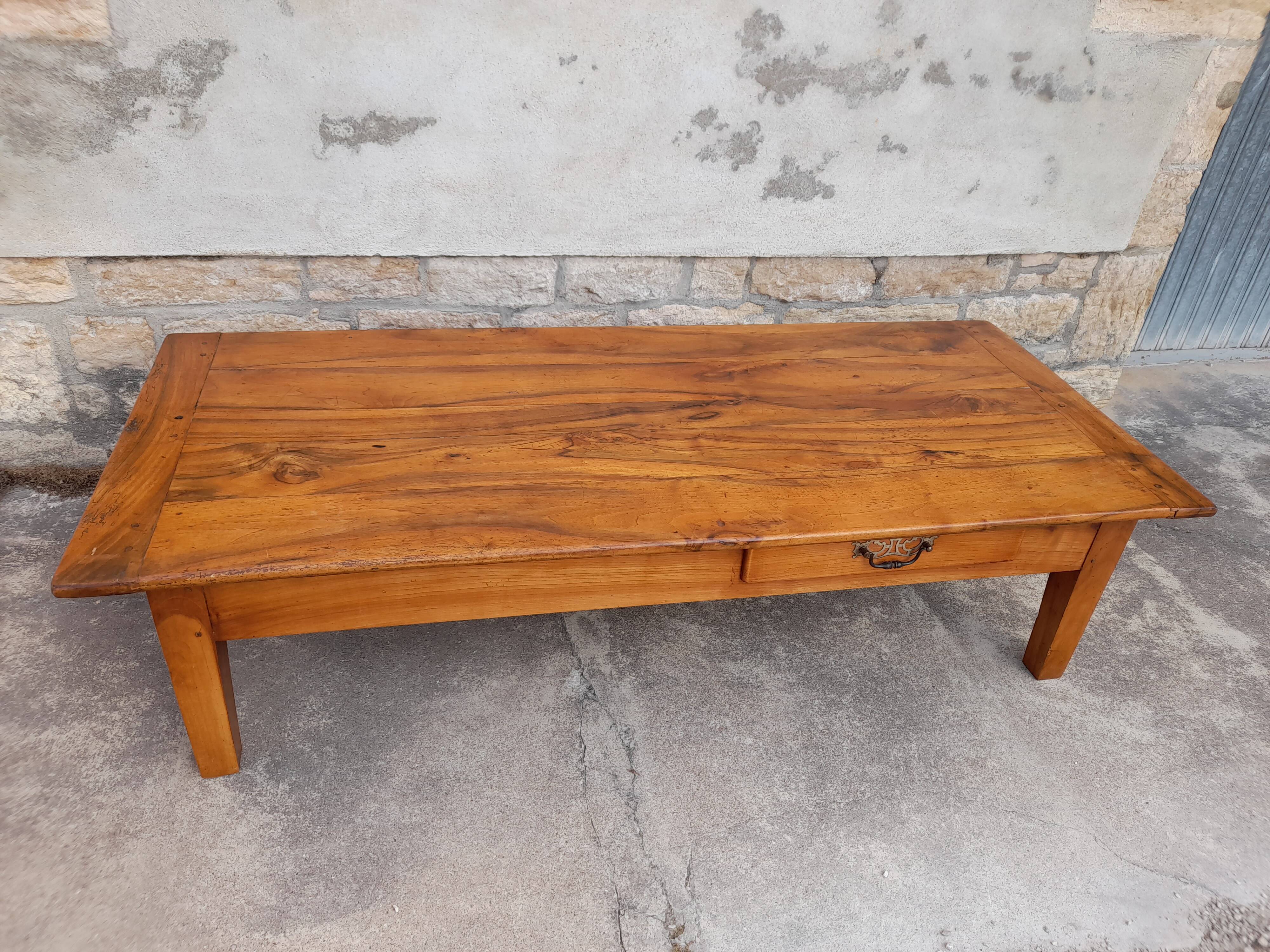 Walnut farm coffee table 19th -1m84