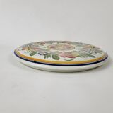 Flat ceramic underside of Quimper Henriot