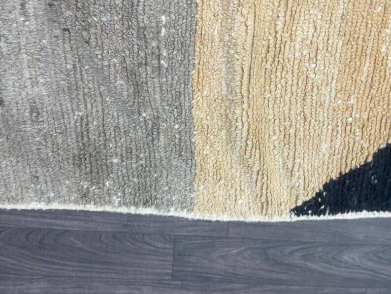 Traditional handmade pure wool Berber rug size 150 x 250 cm