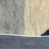 Traditional handmade pure wool Berber rug size 150 x 250 cm