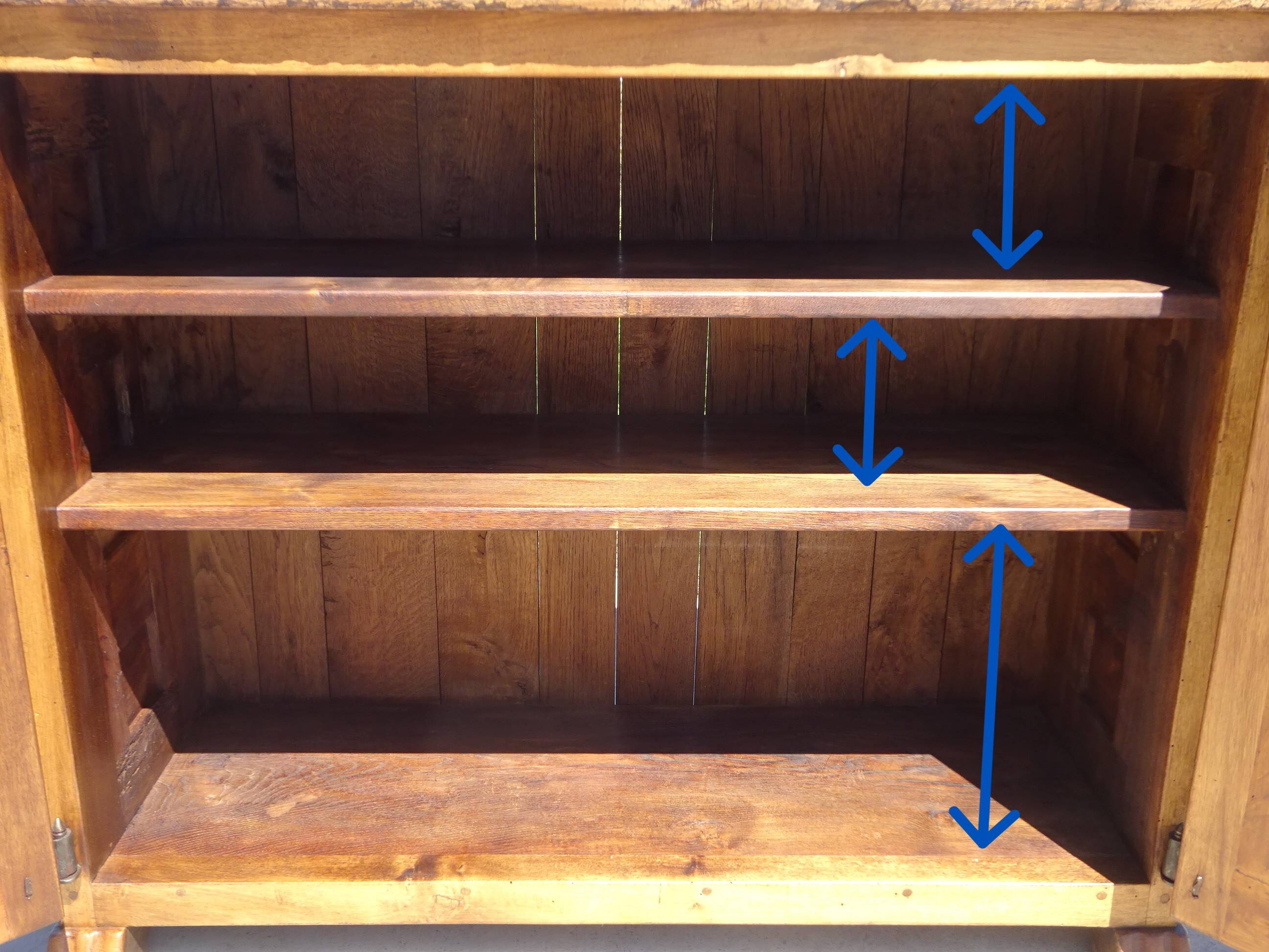 Old Tuscan sideboard, shallow depth