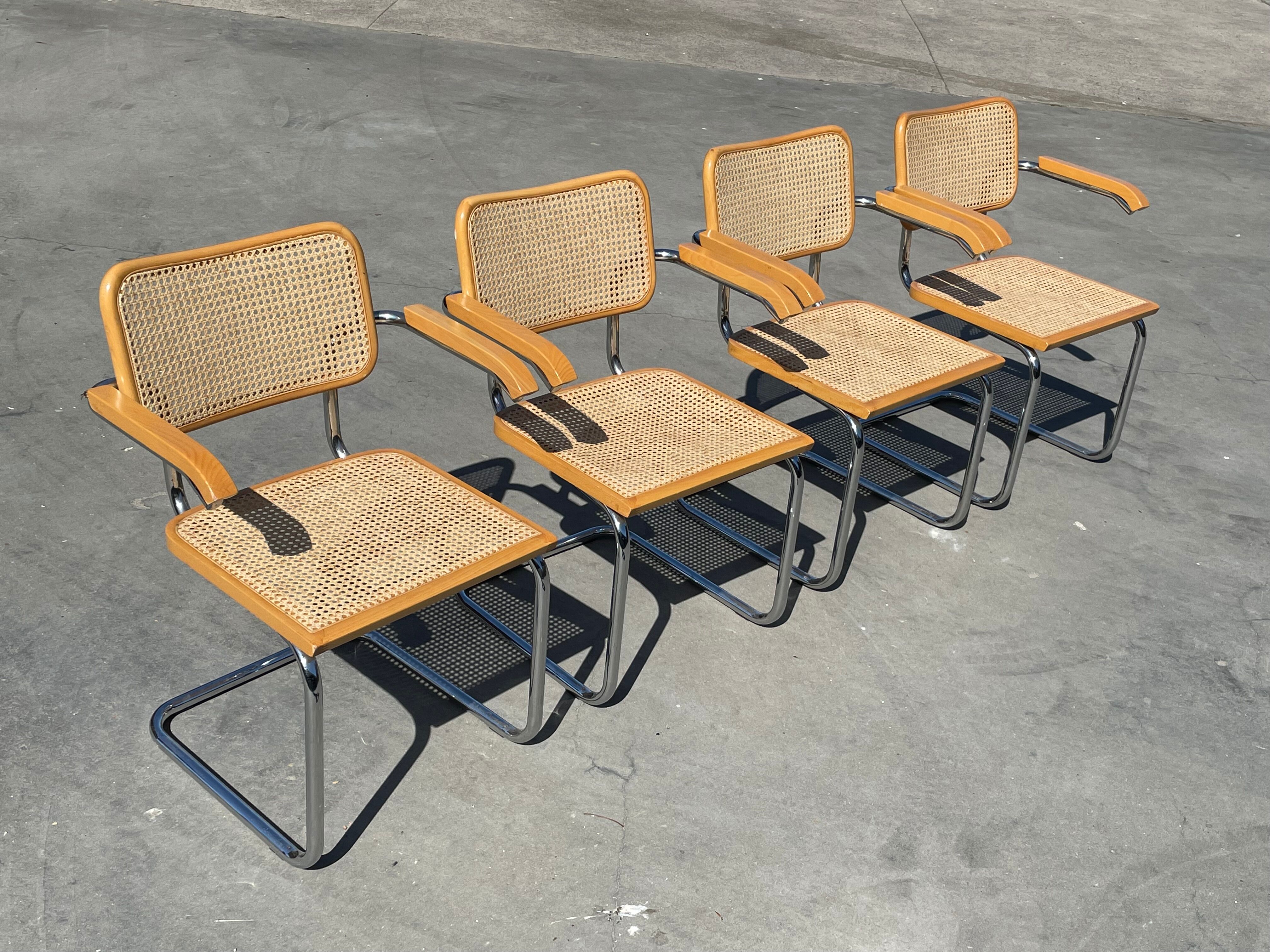 Ensemble de 4 chaises Cesca modèle B64 Cesca Marcel breuer