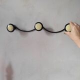 Linear metal hooks