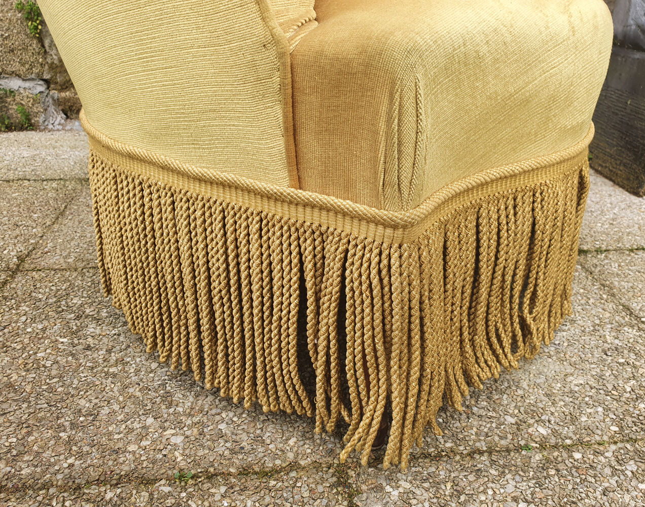 Fauteuil crapaud Style Napoléon III ocre jaune vintage, années 40