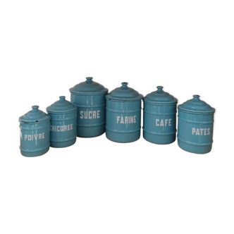 Series of enamel pots for spices or condiments