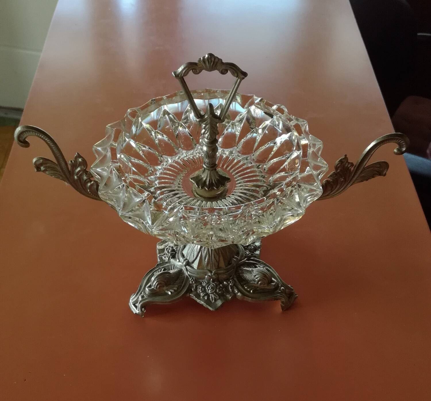Glass ashtray, silver metal base