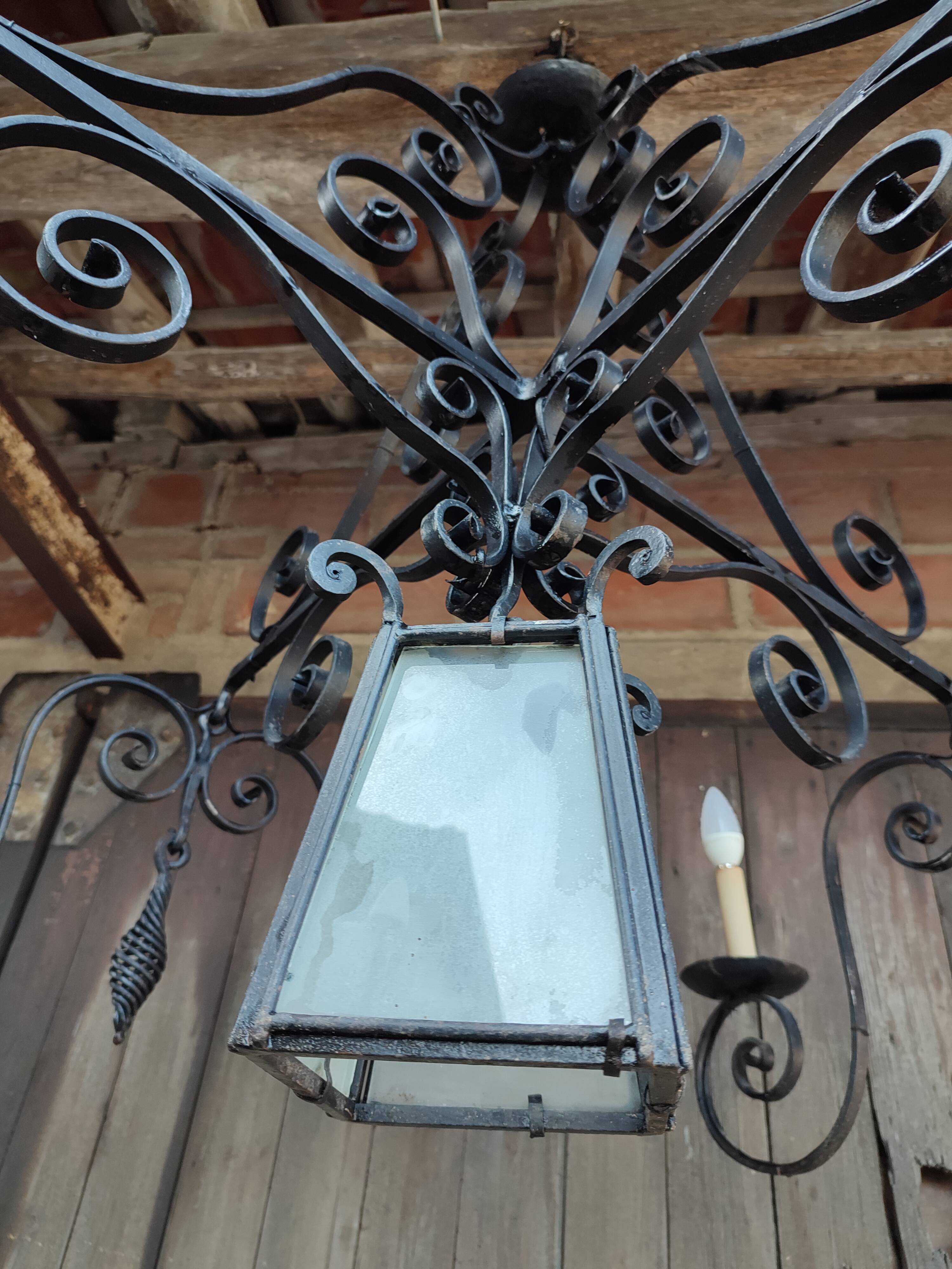 Chandelier art nouveau wrought iron