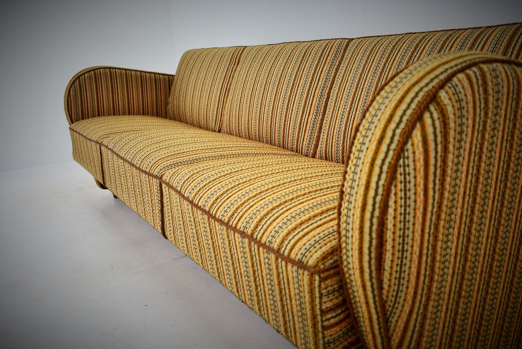 Art Deco Sofa or Bed H-363 Designed by Jindrich Halabala, 1930s