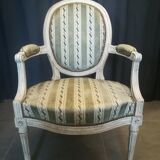 Medallion armchair Style Louis XVI patinated