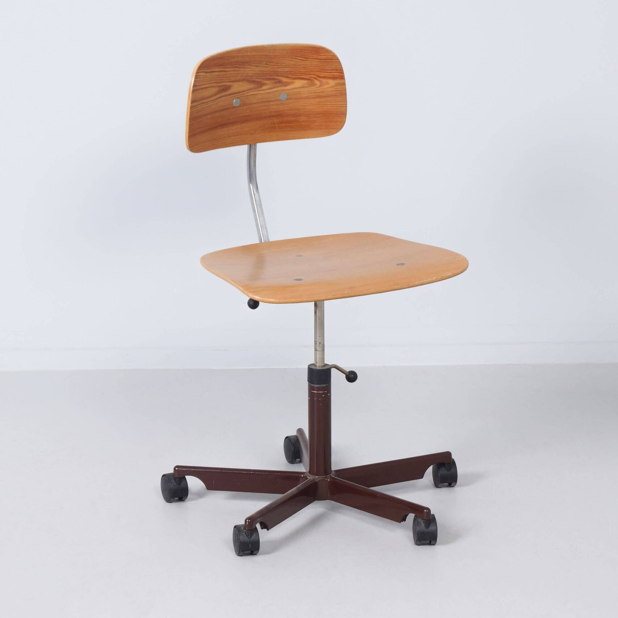 Kevi office chairs by Jørgen Rasmussen for KEVI A·S, set of 4, 1970s – Adjustable