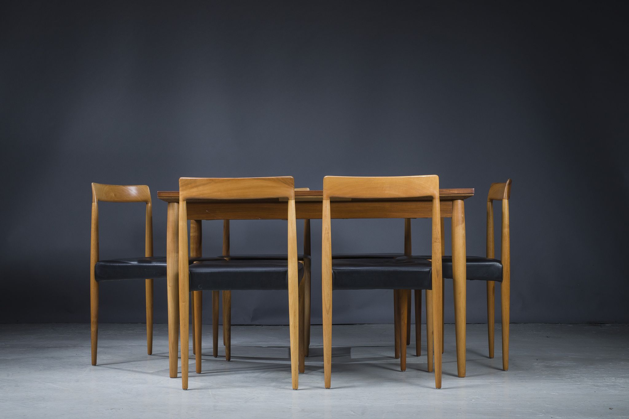 Table Lübke, 1960