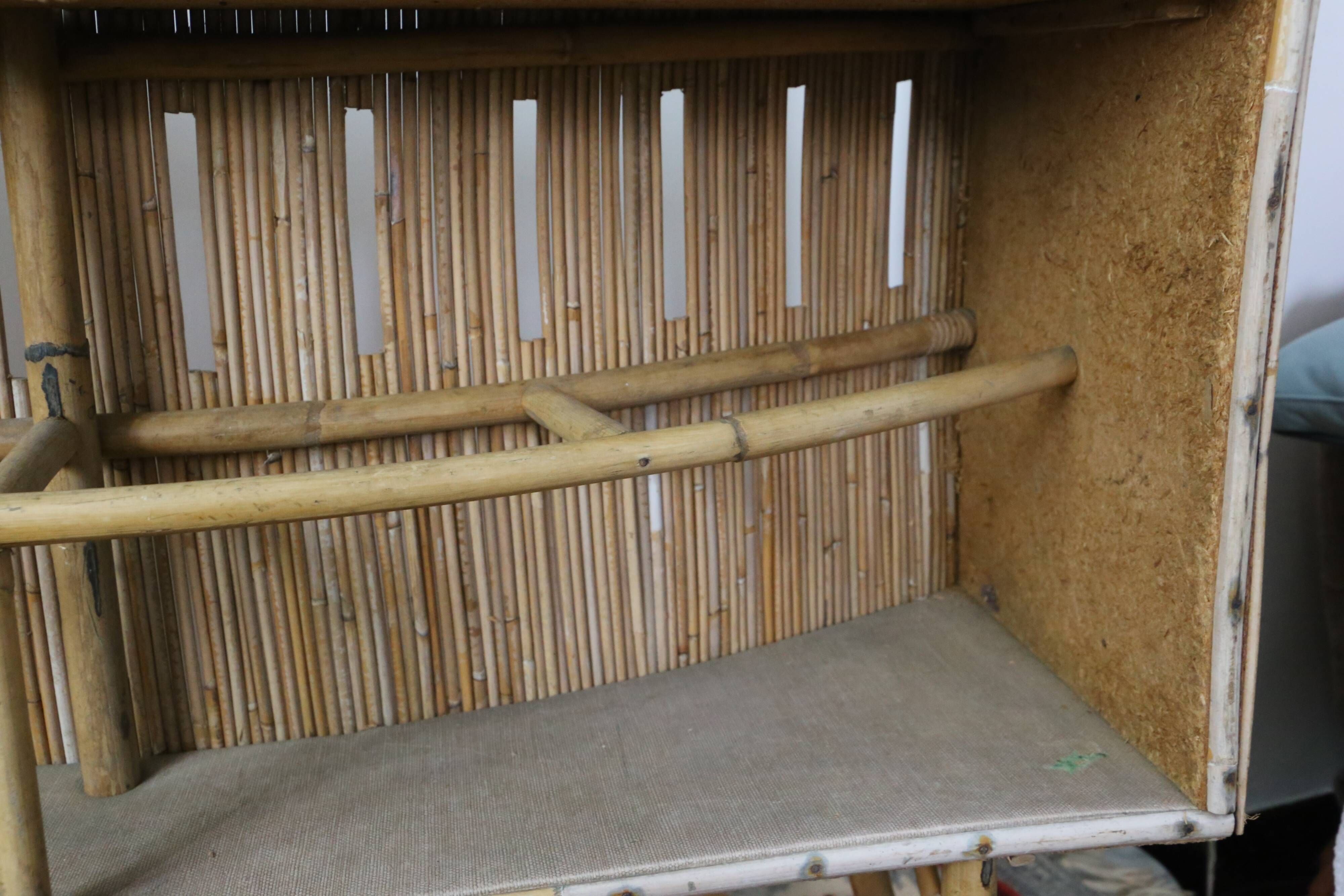 Tiki bar, rattan bar and two stools