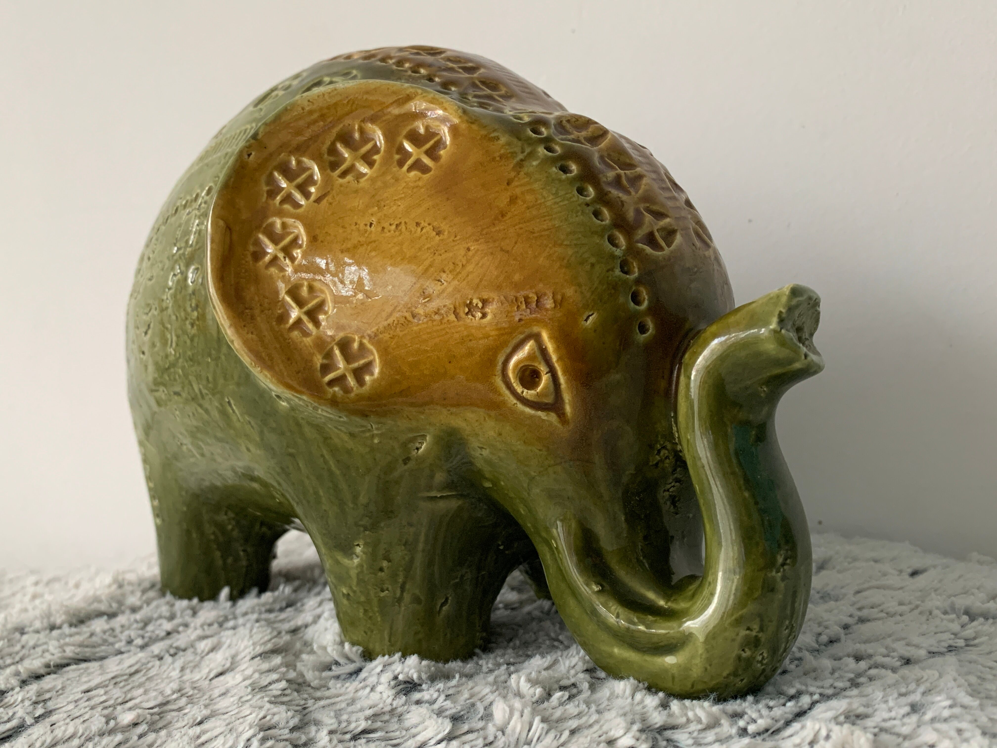 Green Rimini ceramic elephant, Aldo Londi for Bitossi, 1960