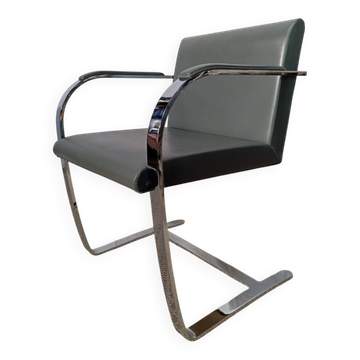 BRNO leather armchair, design by Mies Van Der Rohe