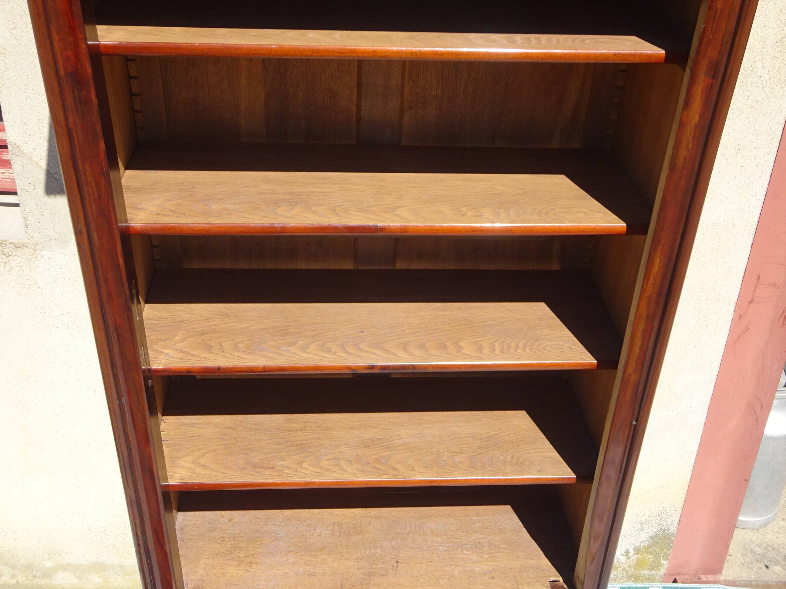 Mahogany bookcase