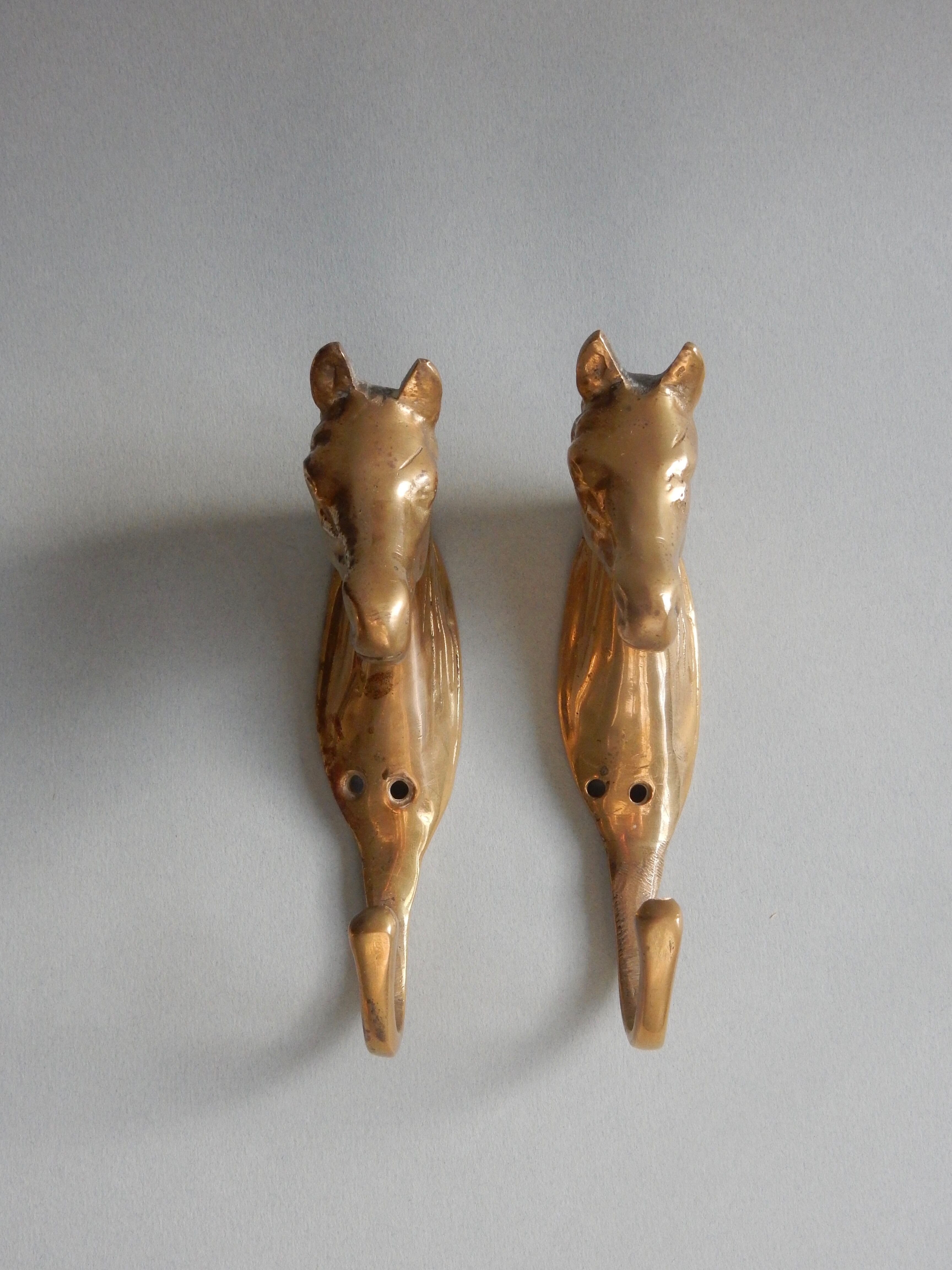 Set of 2 brass horse patères / Vintage coat hanger