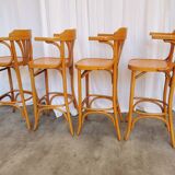 Ensemble de 4 chaises hautes de bar vintage en bois courbé avec accoudoirs / Couleur bois naturel